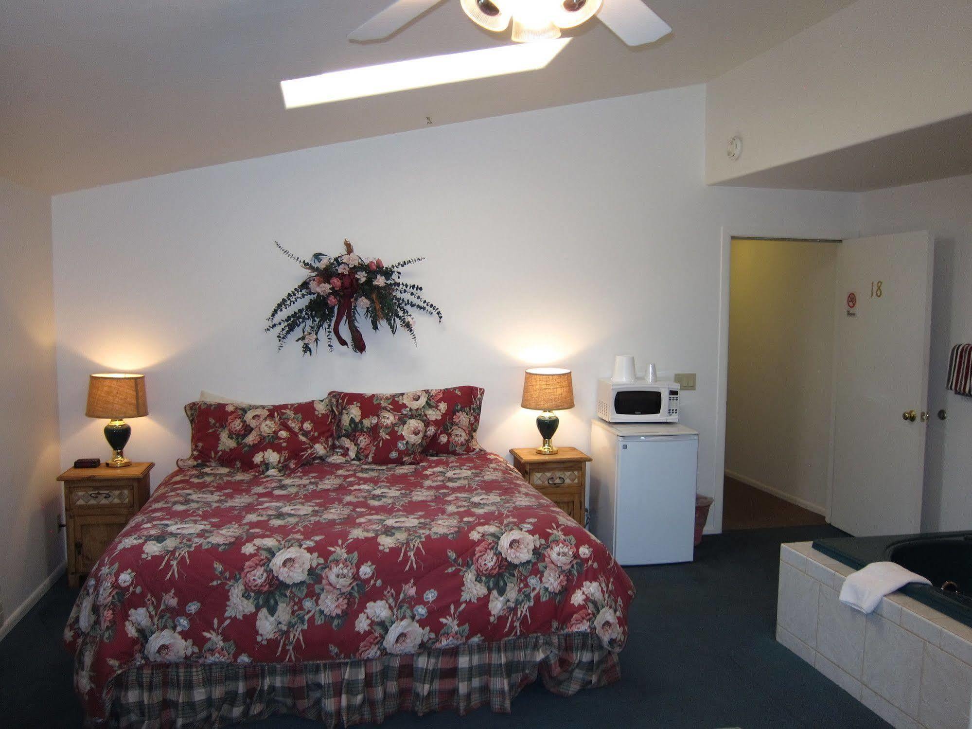 Columbine Inn (Adults Only) Estes Park Kültér fotó